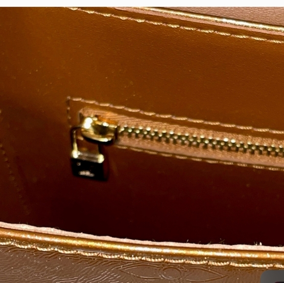 Auth BRONZE VERNIS CROSSBODY - Picture 9 of 10